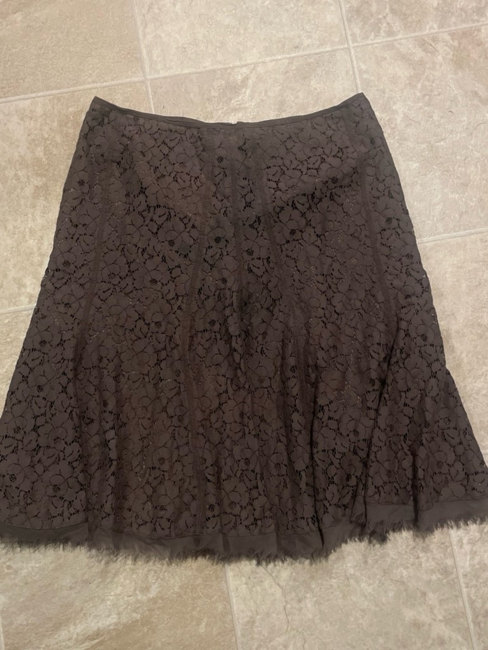 Tahari Brown Floral Lace Midi Skirt Size 10 Quiet Luxury Romantic Style